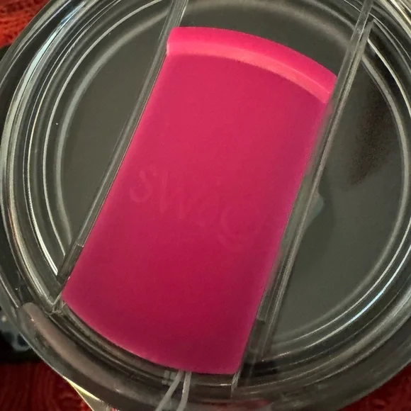 Swig Party Solo Cup 24 Oz - New - Picture 2 of 4